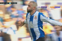 皇马全胜势头强劲，姆巴佩领跑射手榜！足球赛事精彩瞬间回顾